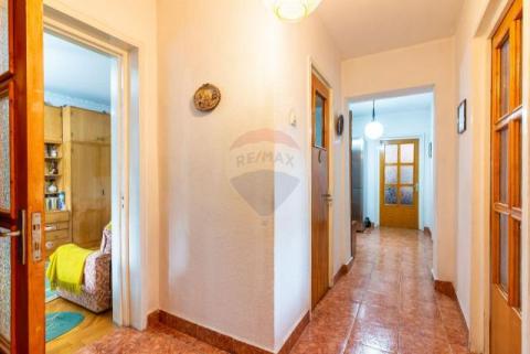 Apartament cu 4 camere de vanzare in Bloc Gioconda I Ploiesti - 8
