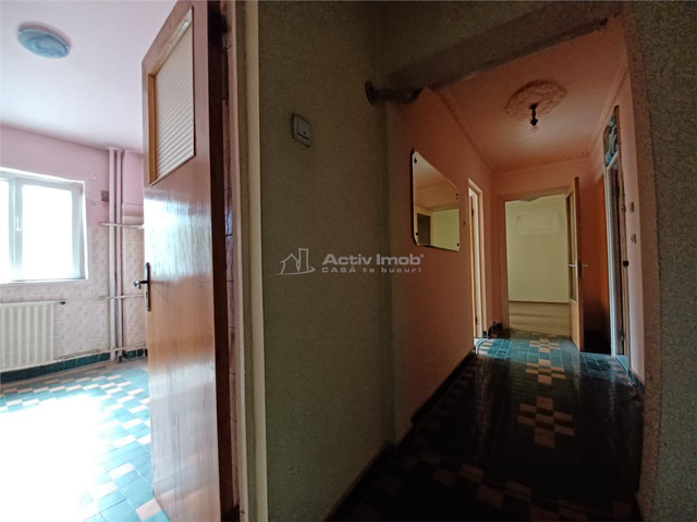Apartament 2 camere   Rahova / stradal - 7/10