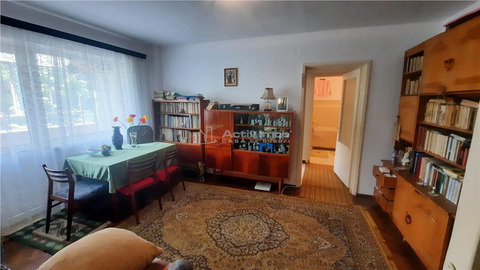 Apartament Cameliei   bloc anvelopat   bucatarie mare