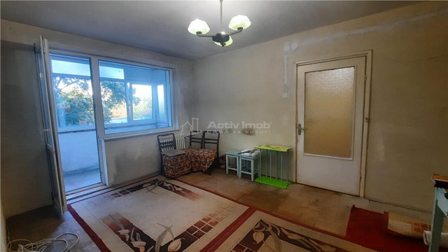 Apartament Democratiei   2 camere la etajul 2 - 4/10
