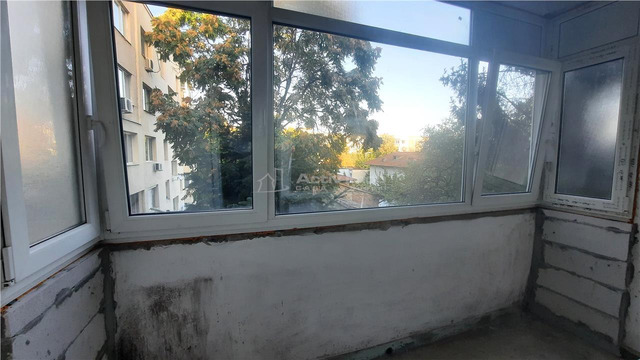 Apartament Democratiei   2 camere la etajul 2 - 6/10