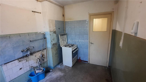 Apartament Democratiei   2 camere la etajul 2 - 8