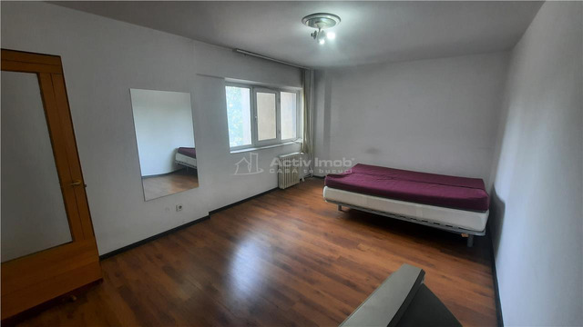 2 camere decomandat Bariera Bucuresti - 2/10