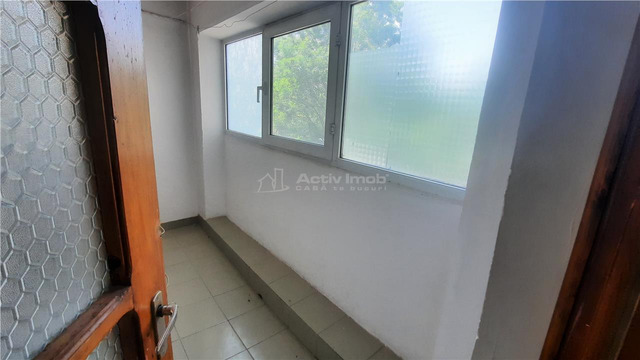2 camere decomandat Bariera Bucuresti - 10/10