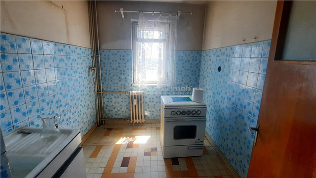 Apartament Republicii 3 camere   decomandat - 6/10