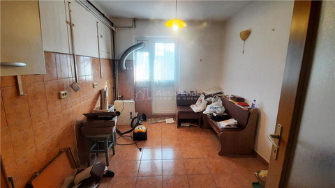 Republicii 3 camere   2 bai   977 Euro/MP - 4