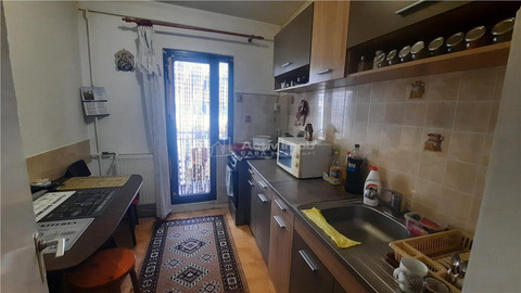 Apartament Bariera Bucuresti   3 camere   Str. Industriei / Sch 2 cam - 4