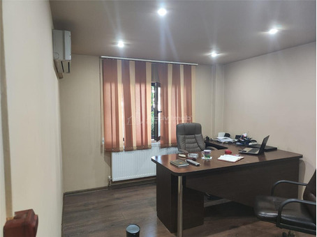 3 camere pretabil spatiu comercial, cartier 9 mai