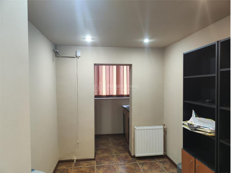 3 camere pretabil spatiu comercial, cartier 9 mai - 4