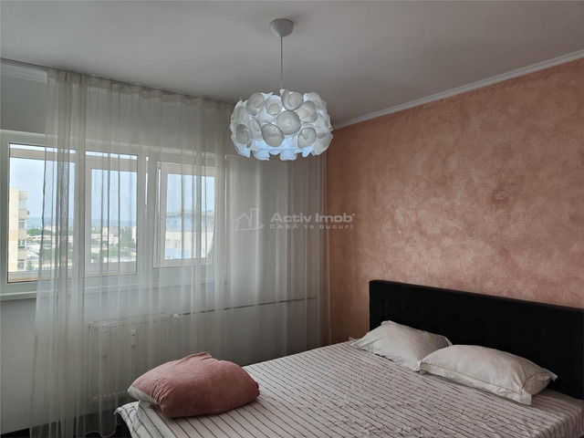 Trei camere, Central, Republicii, Mega Image, decomandat, luxos - 7/10