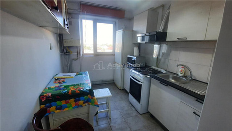 Apartament 3 camere de inchiriat   Str. Oltului - 4