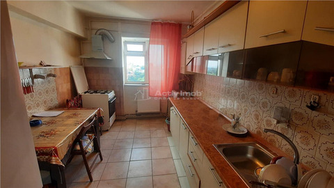 Apartament 3 camaere   Bariera Bucuresti   2 bai - 3