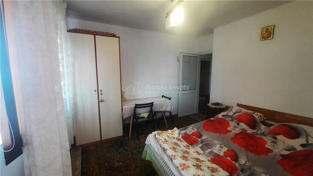Apartament 3 camaere   Bariera Bucuresti   2 bai - 6/10
