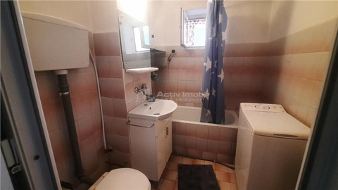 Apartament 3 camaere   Bariera Bucuresti   2 bai - 8