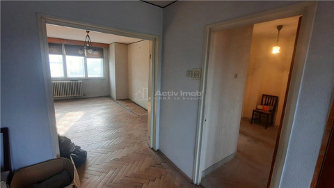 4 camere Sud   La pret de 3 - 4