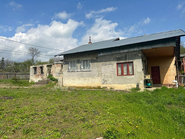 Casa renovabila cu 1829 mp. teren, in zona linistita, langa padure - 4/10