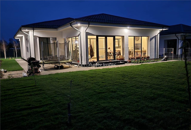 Casa 5 camere   Corbeanca / Tamasi - 1/10
