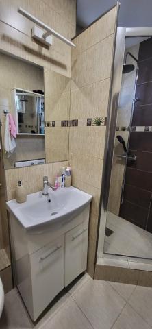Ap. 2 camere in Deva, Bld. Iuliu Maniu, decomandat, 52mp, etajul 7. - 8/13
