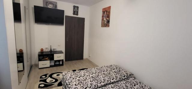 Ap. 2 camere in Deva, Bld. Iuliu Maniu, decomandat, 52mp, etajul 7. - 12/13