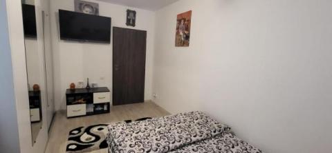 Ap. 2 camere in Deva, Bld. Iuliu Maniu, decomandat, 52mp, etajul 7. - 12