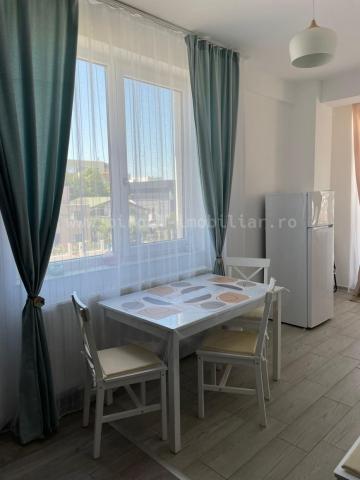 Vânzare Apartament 2 Camere cu Vedere la Mare - 5/10