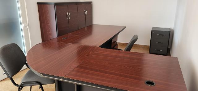 Închiriez apartament  2 camere zona ultracentrala - 4/10